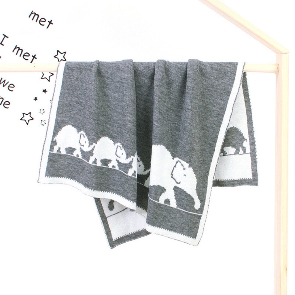 Kids Cartoon Elephant Embroidered Pattern Knittted Blanket-4